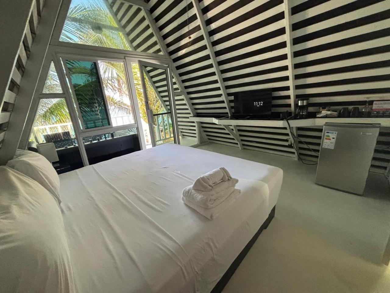 פורט אנטוניו The Sea Cliff Hotel Resort & Spa מראה חיצוני תמונה